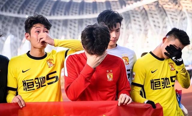 恒大主帅房指导备战期间积极调整阵容，迎接新赛季的简单介绍