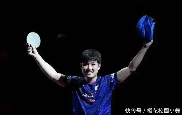 中国乒乓球队完胜比利时乒乓球队，张本智和高光表现的简单介绍