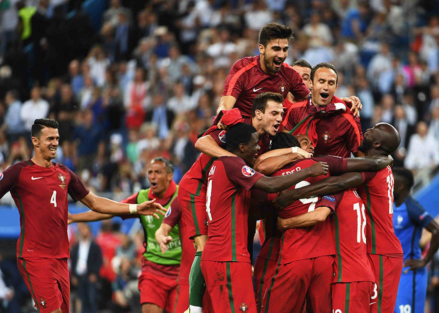 包含世界各国球队在热门比赛中竭尽全力的词条