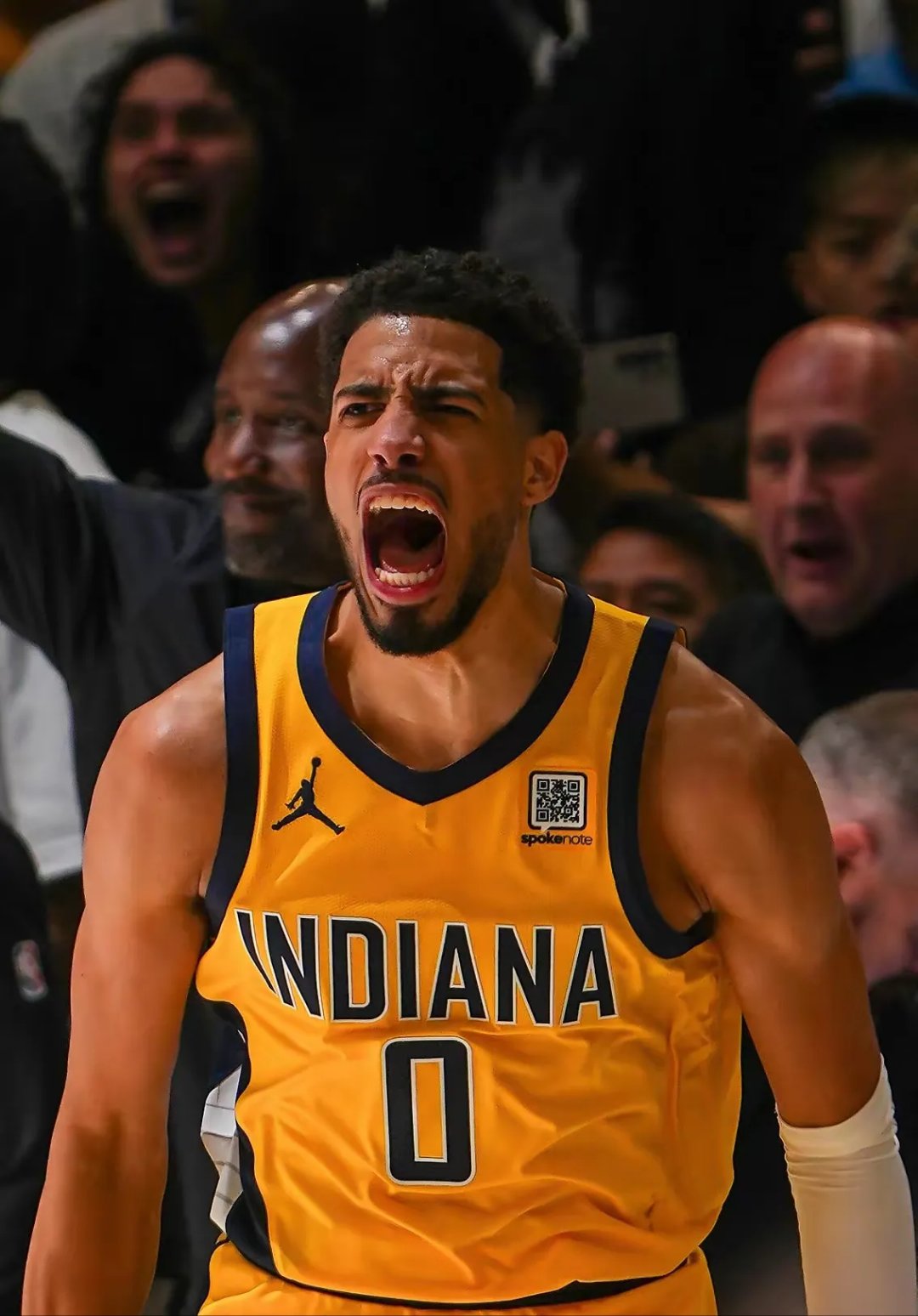 步行者队士气高涨，全力备战重要比赛的简单介绍