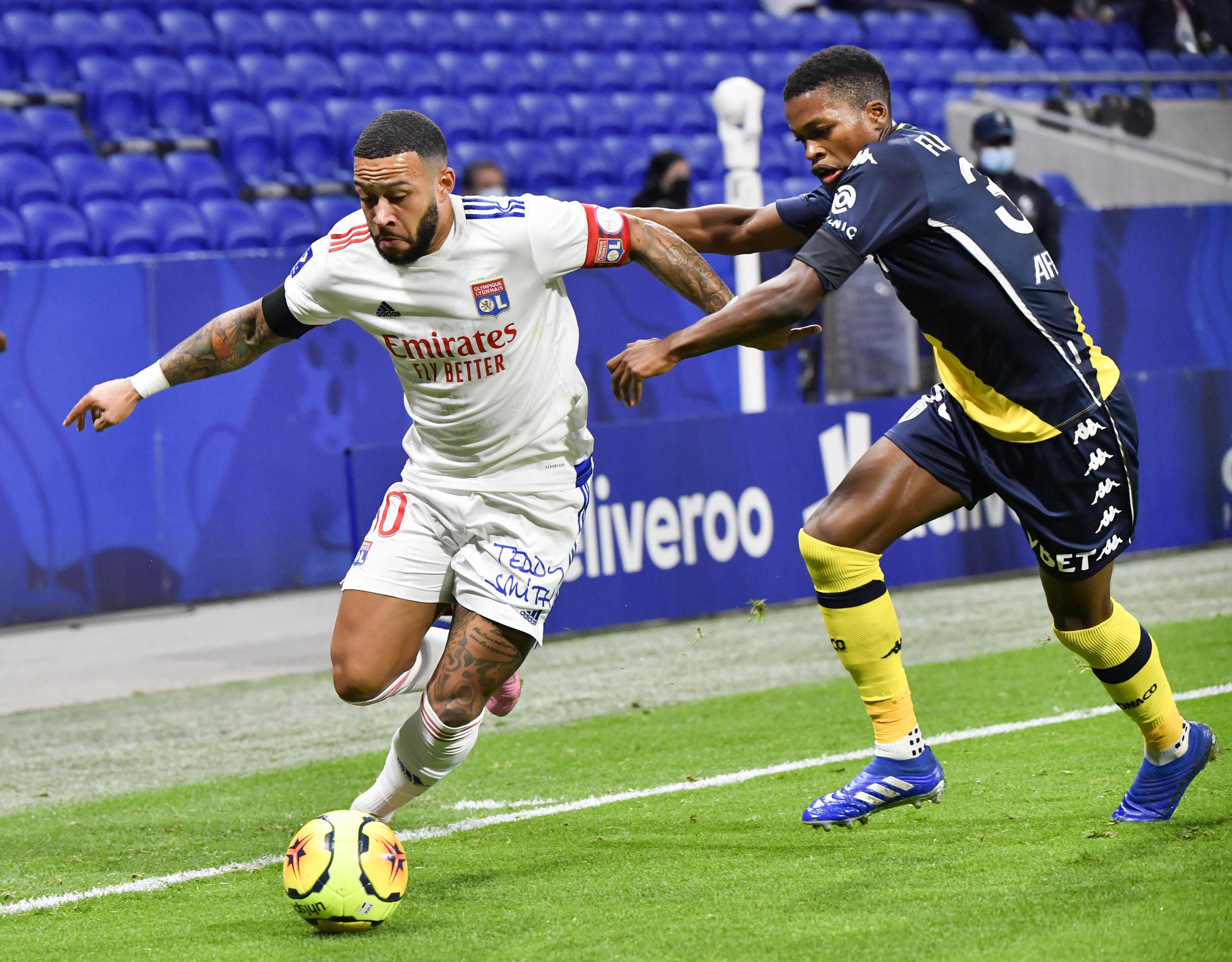 包含皇马强势里昂，布鲁诺·费尔南德斯统治全场的词条