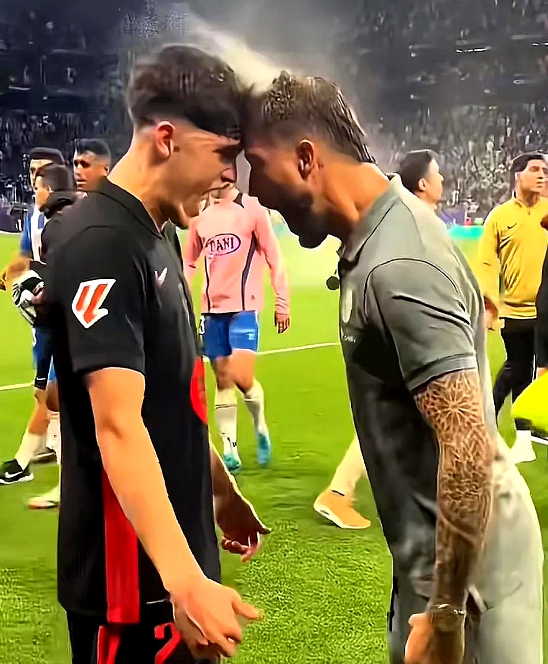 西班牙逆转中国，博格巴爆发神勇