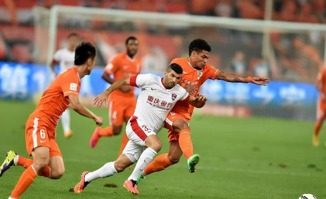 关于进球大战：重庆斯威逆转深圳佳兆业的信息