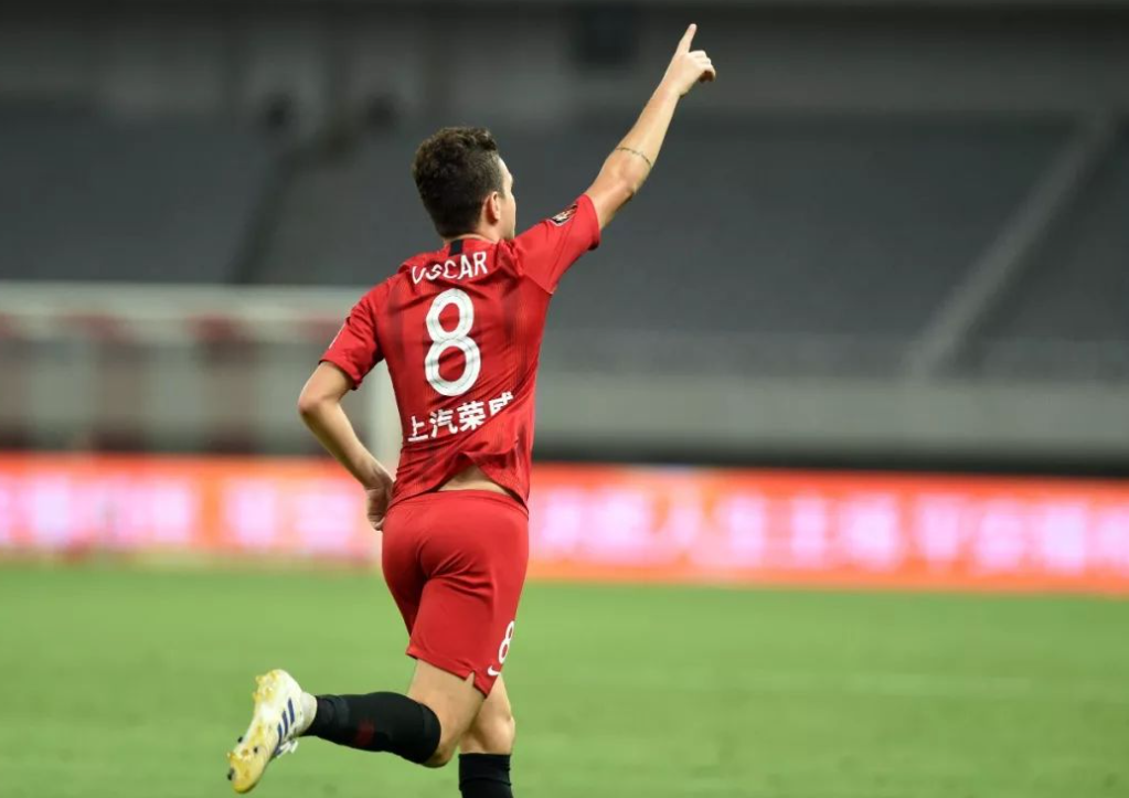 关于上海上港战至最后，中超劲旅取胜一高的信息