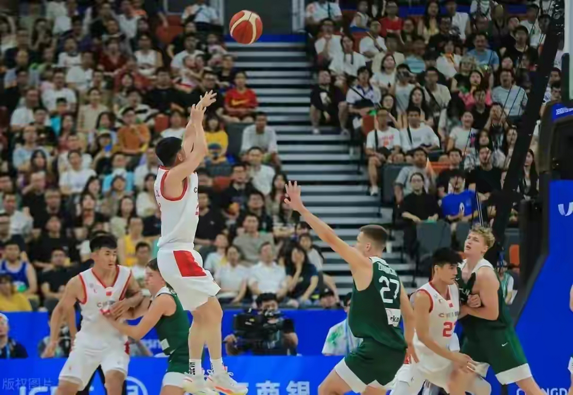 不幸！中国男篮无缘国际赛事的简单介绍