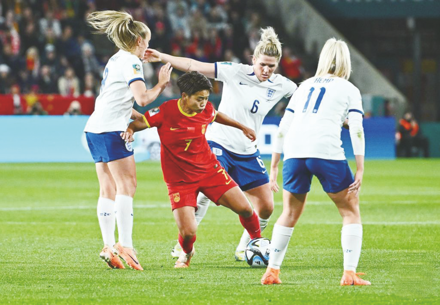 奥运会女足赛，英格兰队-击败瑞典