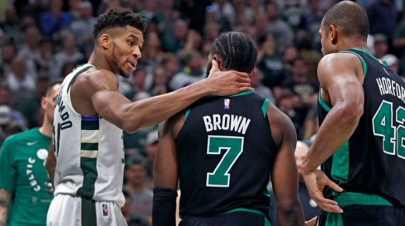 包含西部豪强力压东部联盟，季后赛形势明朗的词条