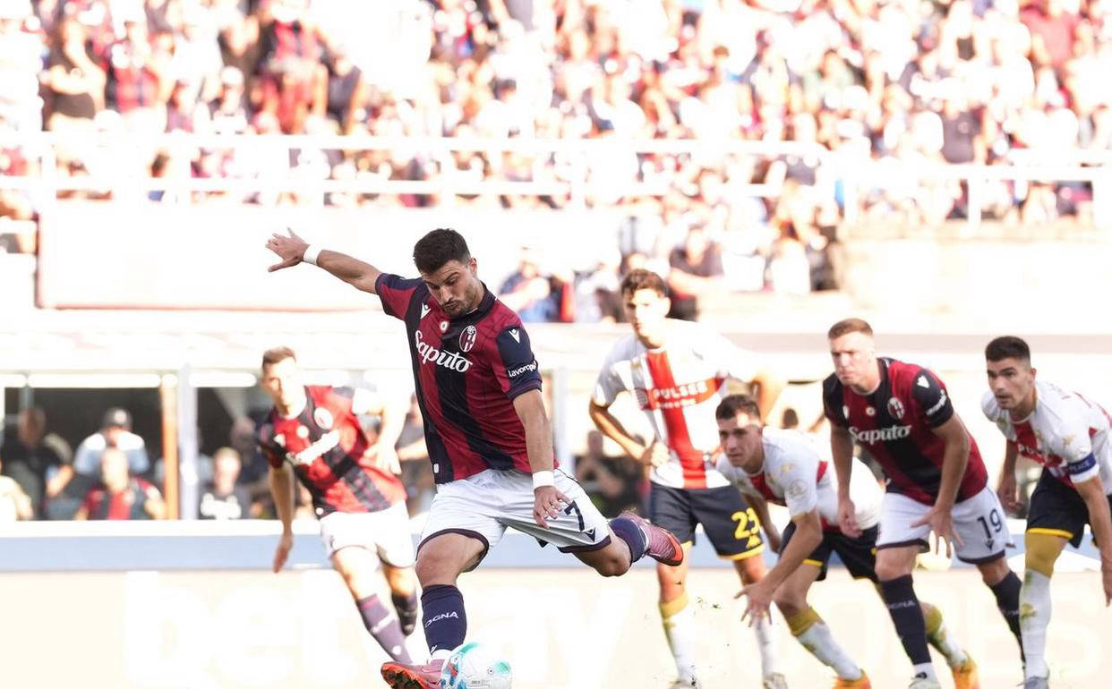 都灵客场逆转博洛尼亚，取得关键胜利