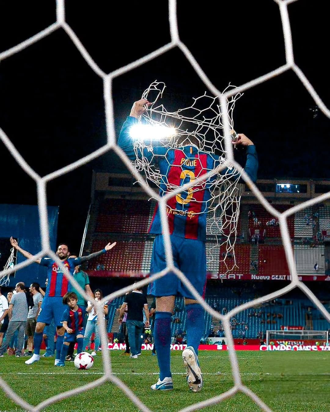 巴西足球队获得胜利