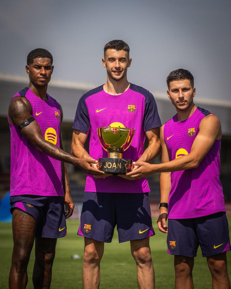 巴萨新援首秀,展现超强实力的简单介绍 巴萨新援首秀,展现超强实力的简单介绍