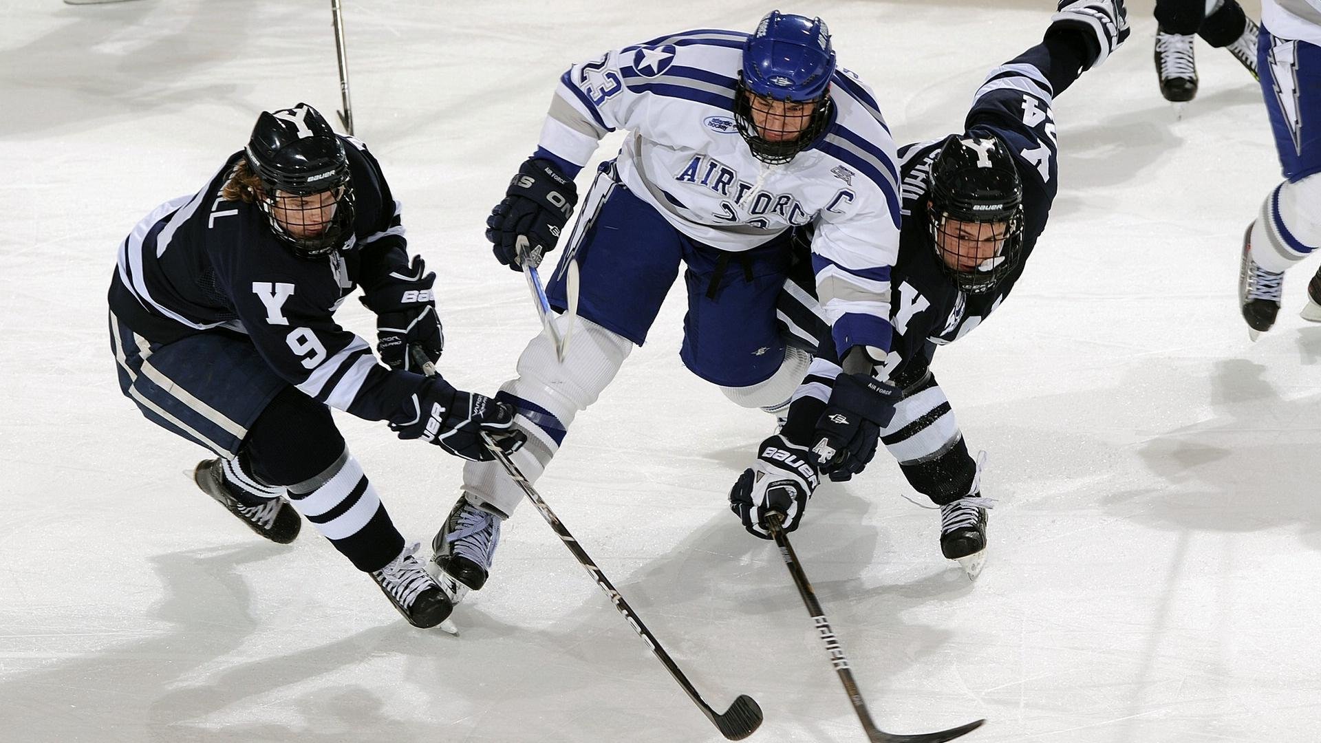铁翼横空，德罗赞关键节点连续得分，老鹰踏平热火启示录