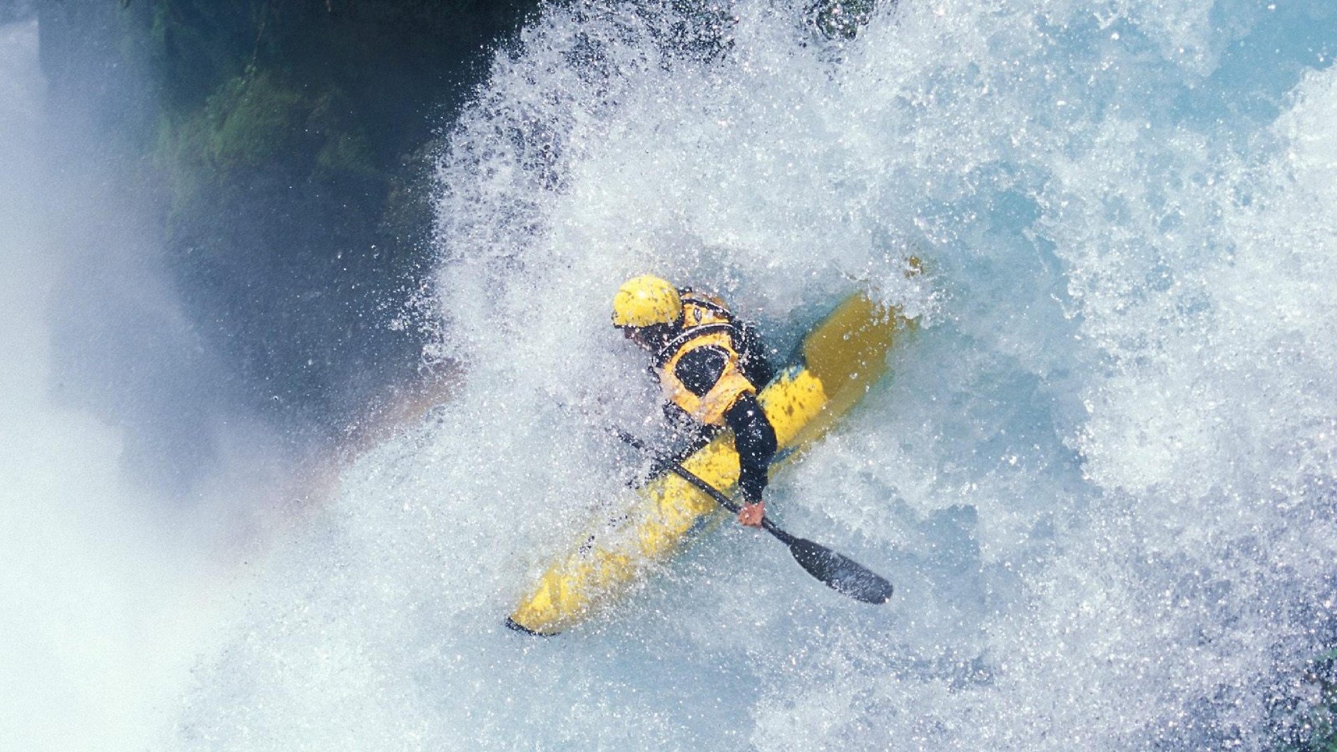 双城记，安哥拉奇迹与阿劳霍的亚平宁交响曲